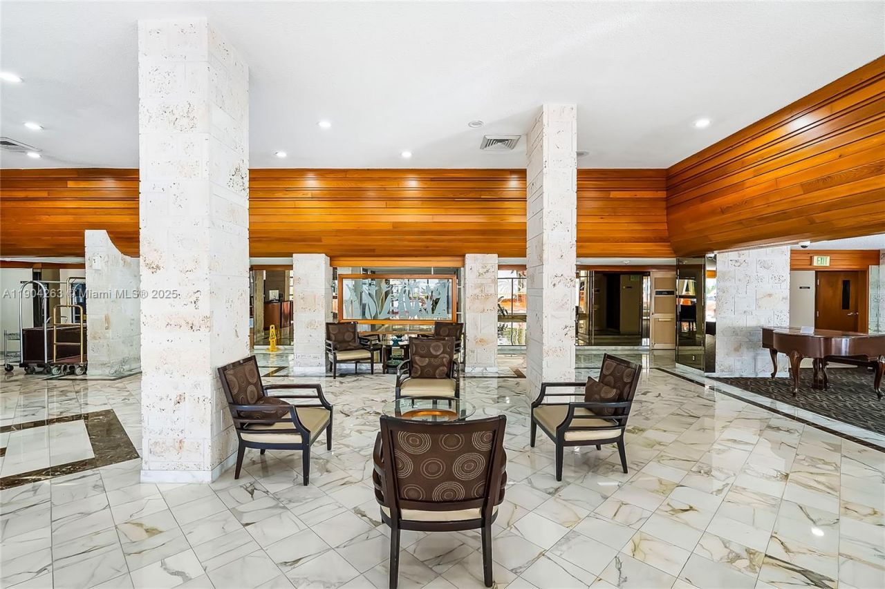 301 174th St, Unit 2208, Sunny Isles Beach, FL 33160 Photo