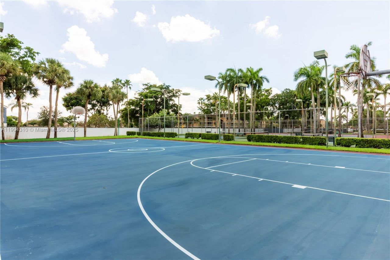 17230 NW 64th Ave, Unit -, Miami Lakes, FL 33015 Photo