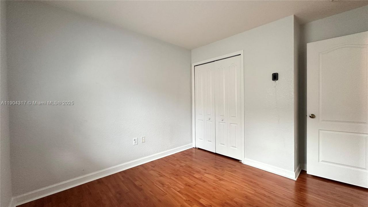 110 Jacaranda Country Club Dr, Unit 205, Plantation, FL 33324 Photo