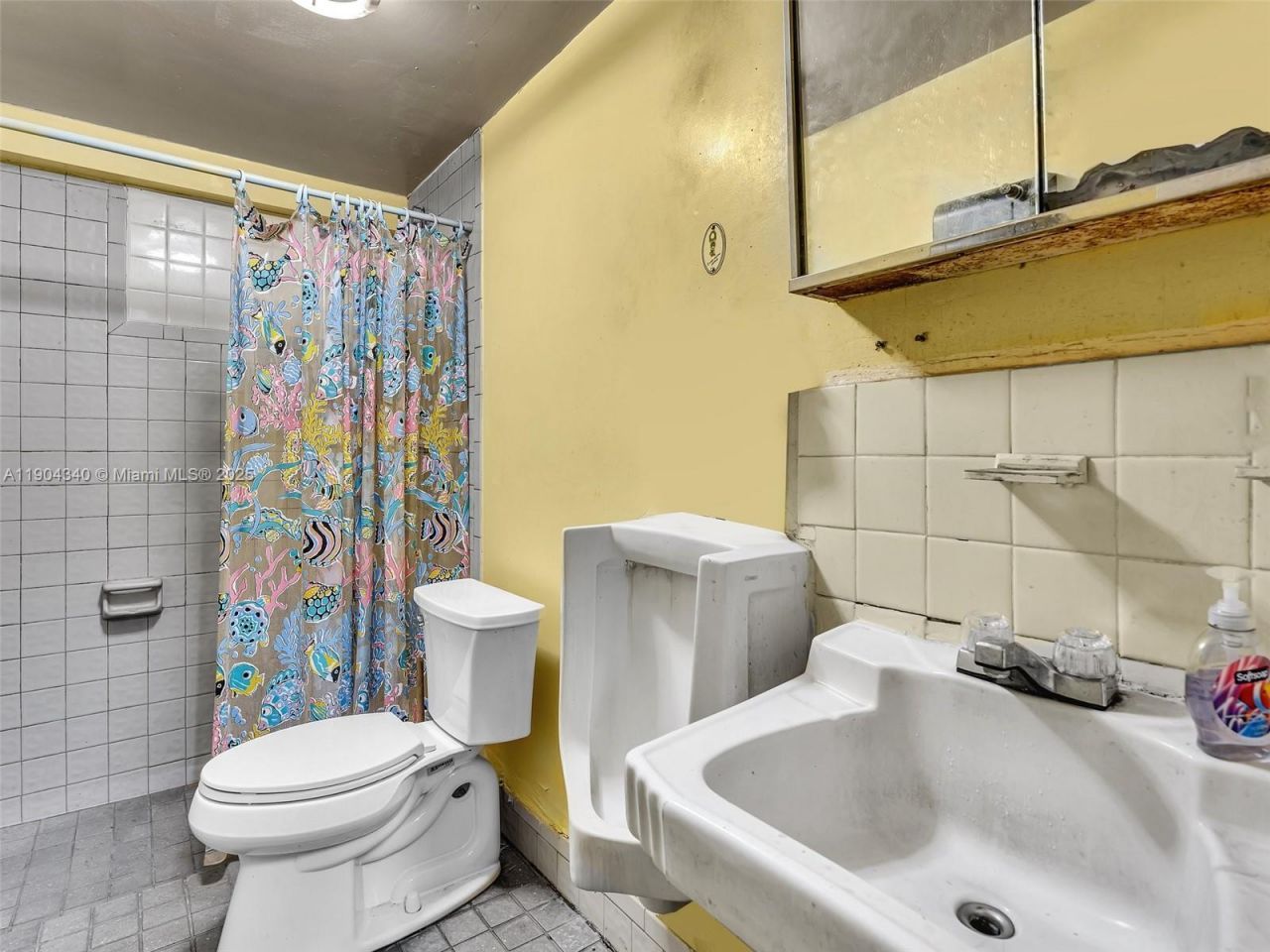 2112 NW 36th St, Miami, FL 33142 Photo