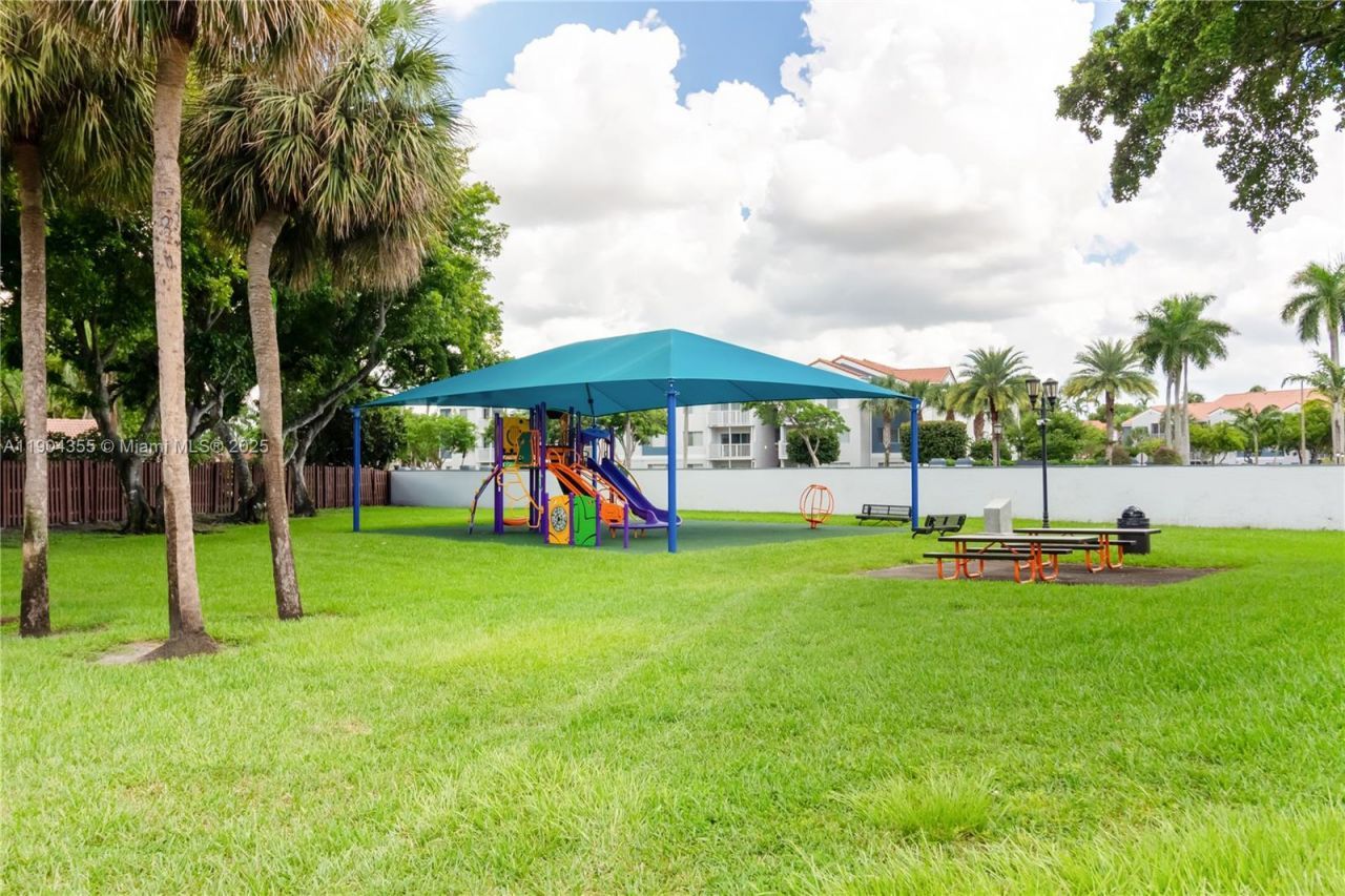17230 NW 64th Ave, Unit ., Miami Lakes, FL 33015 Photo