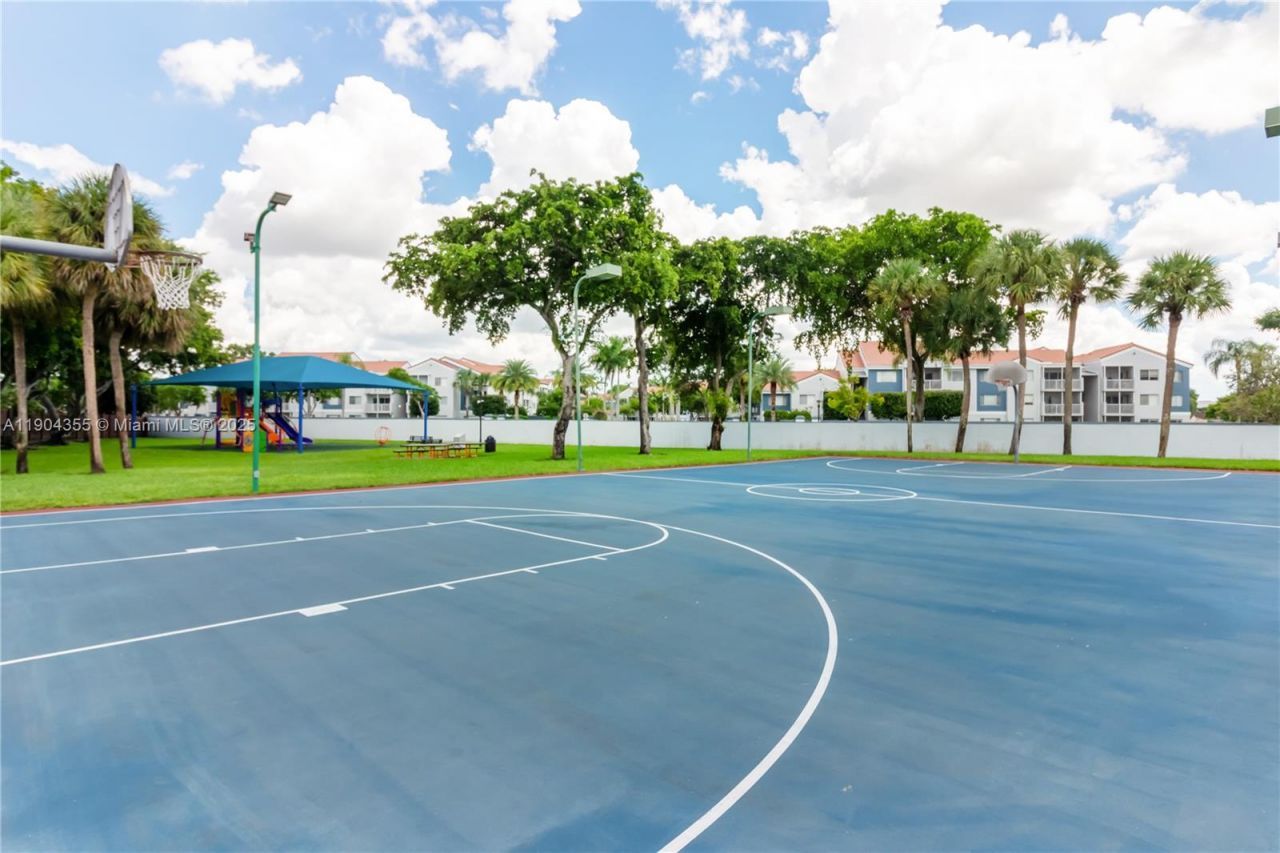 17230 NW 64th Ave, Unit ., Miami Lakes, FL 33015 Photo