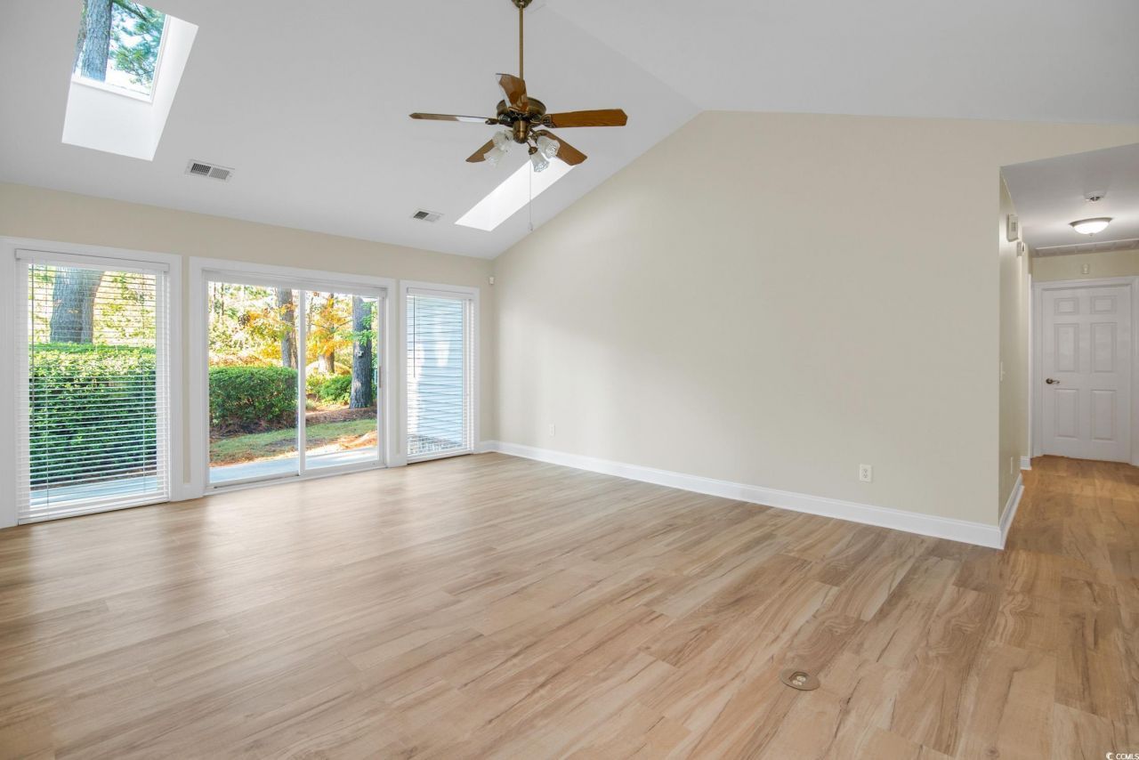 4 Old Barge Dr. Photo 5