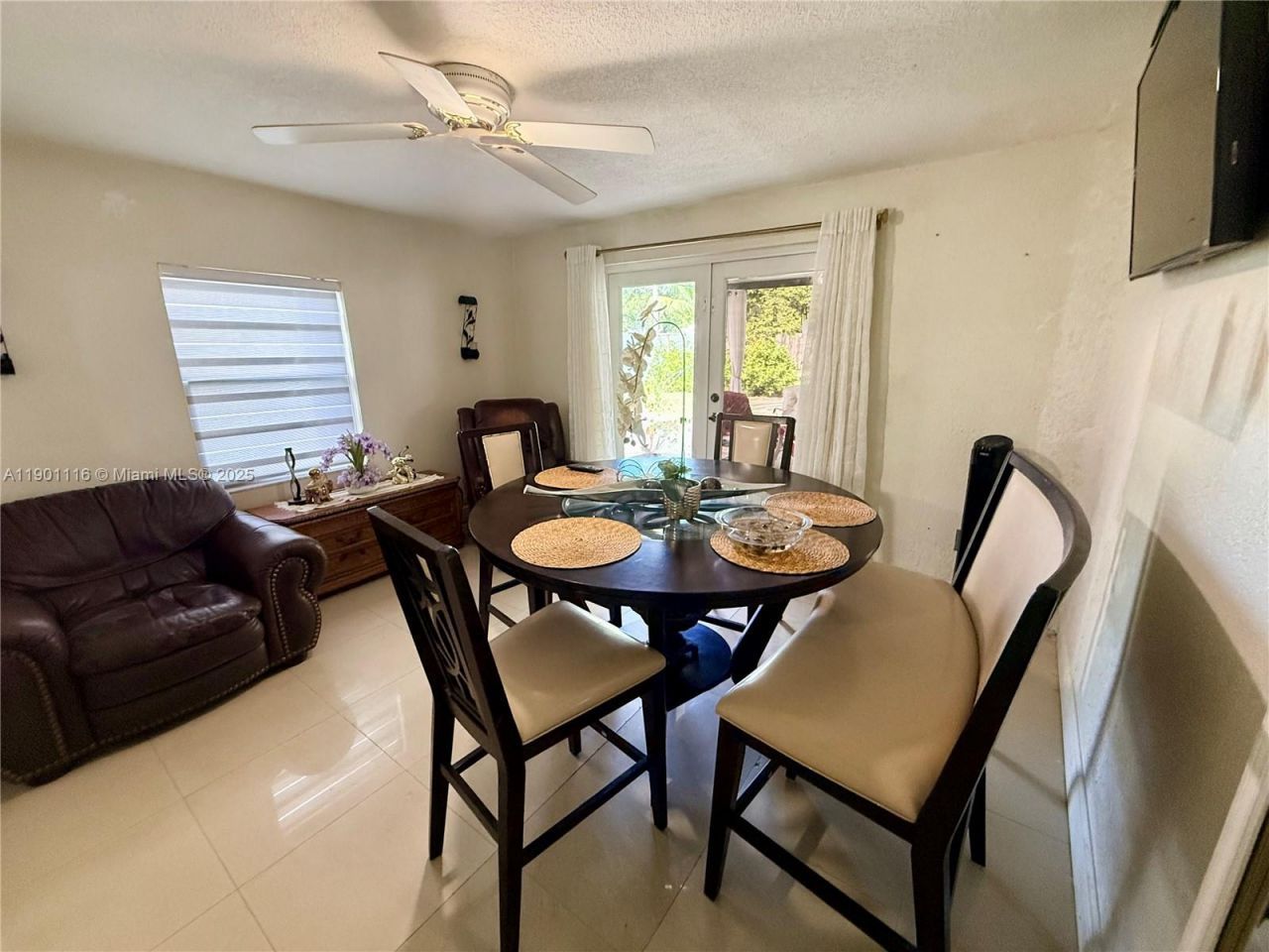 1041 E 19th St, Hialeah, FL 33013 Photo