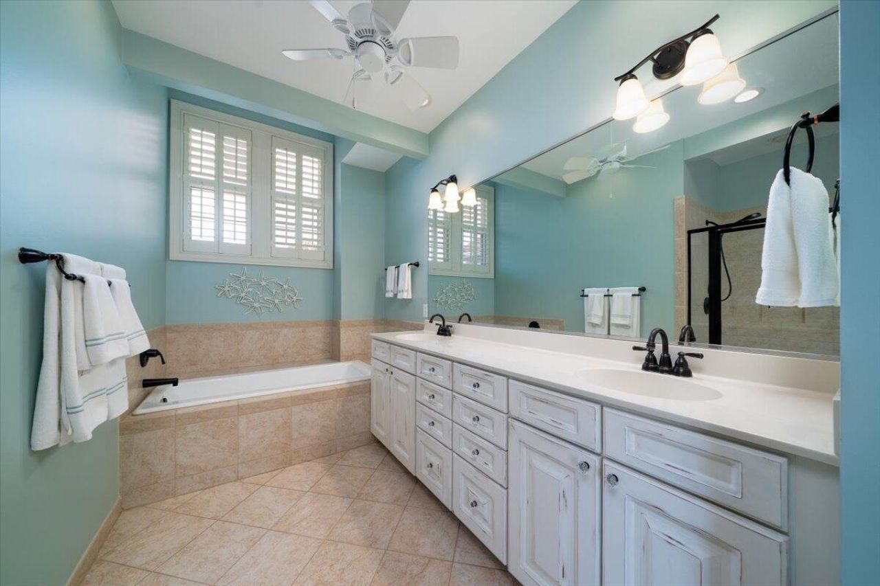 1904 English Ivy Court Photo 20