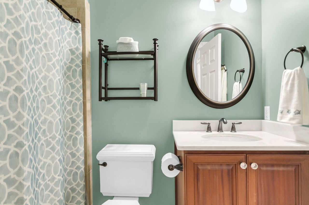 1904 English Ivy Court Photo 22