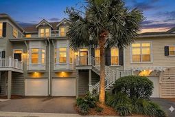 1904 English Ivy Court photo 4