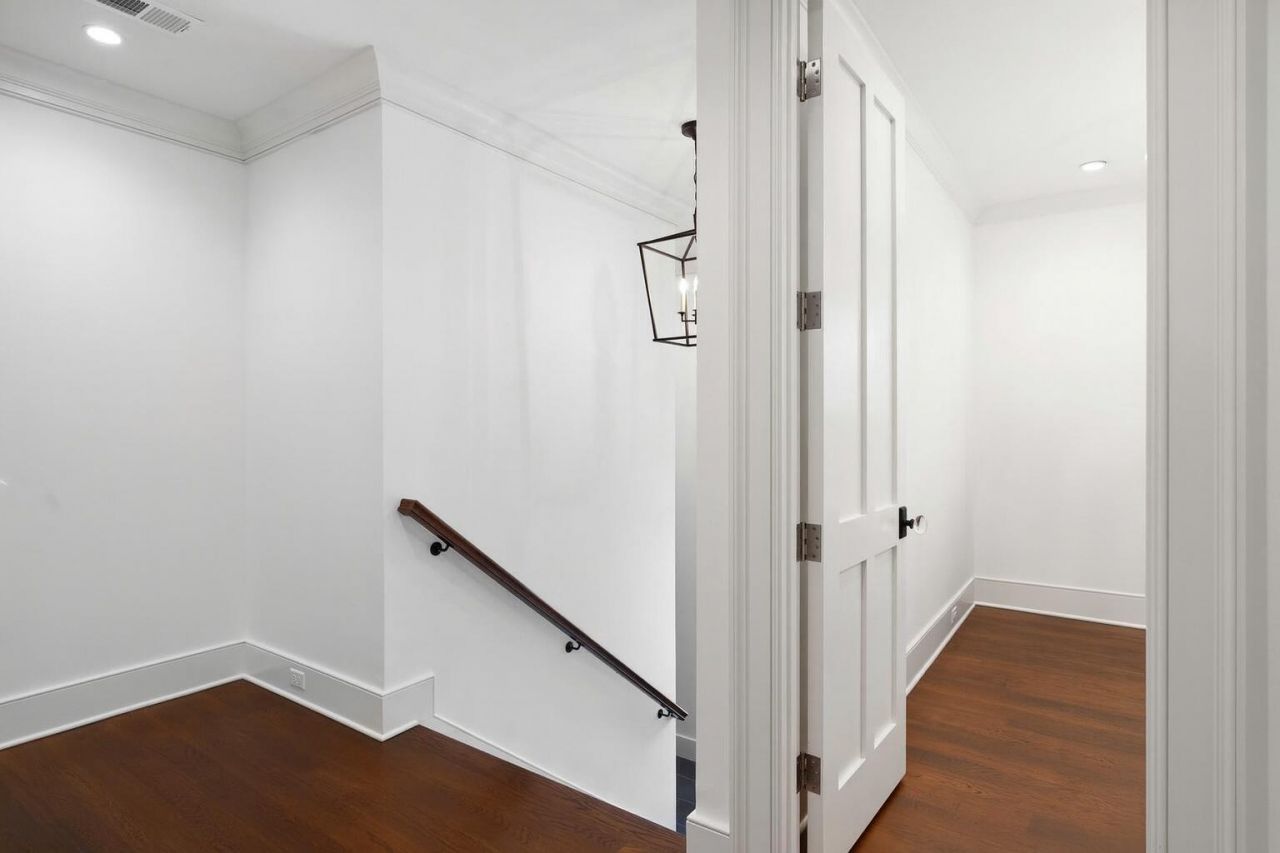 59 Barre Street Photo 45