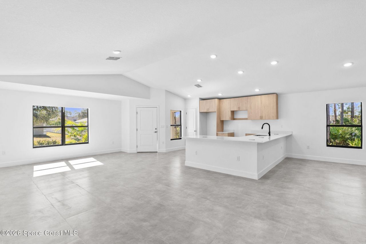 1660 Lizette Street Se, Unit A-B, Palm Bay, FL 32909 Photo