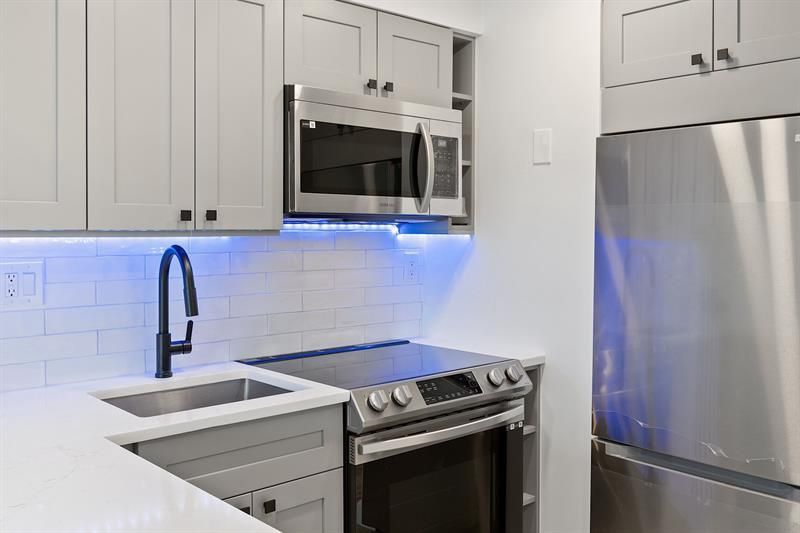 2900 NE 30th Street, Unit 5D, Fort Lauderdale, FL 33306 Photo