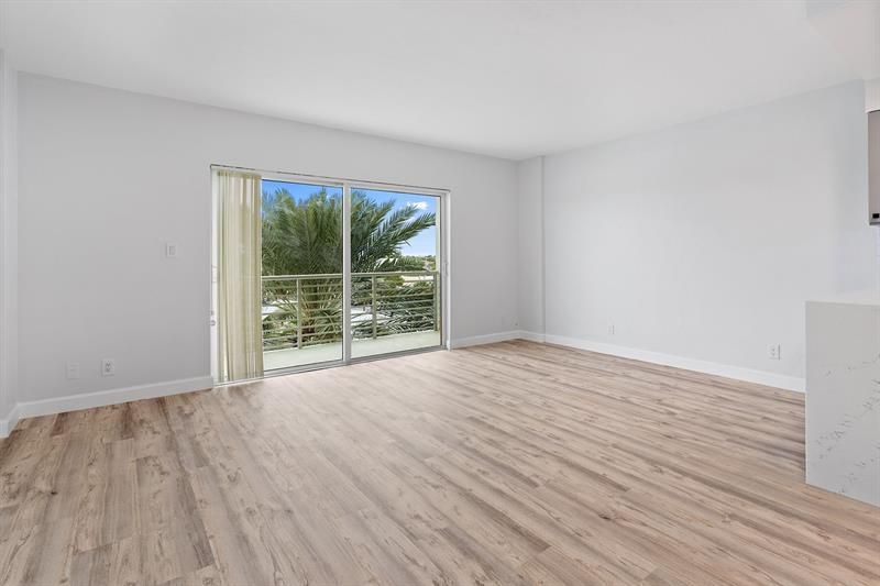 2900 NE 30th Street, Unit 5D, Fort Lauderdale, FL 33306 Photo