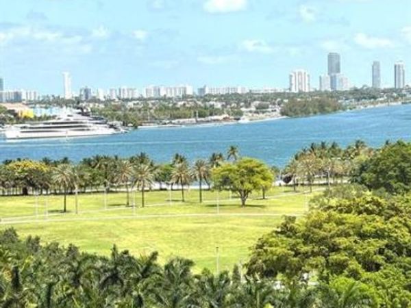 1040 Biscayne Blvd, Unit 1406, Miami, FL 33132