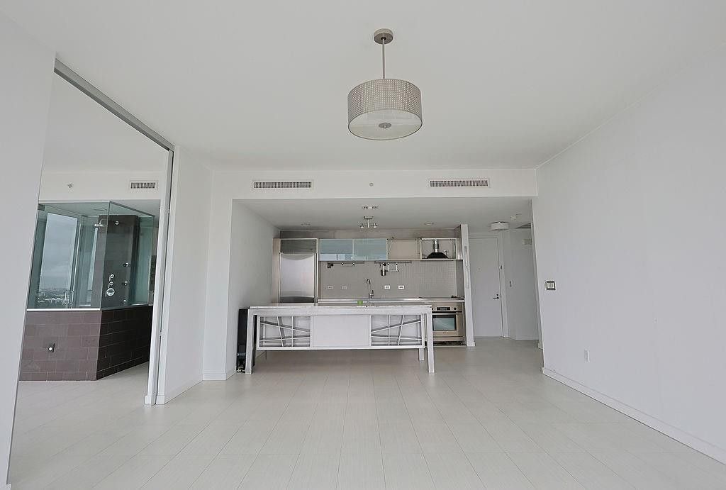 1040 Biscayne Boulevard, Unit 1406, Miami, FL 33132 Photo