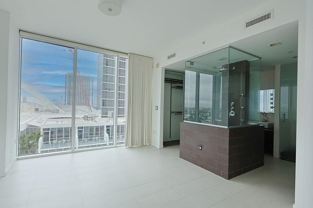 1040 Biscayne Boulevard, Unit 1406, Miami, FL 33132 Photo