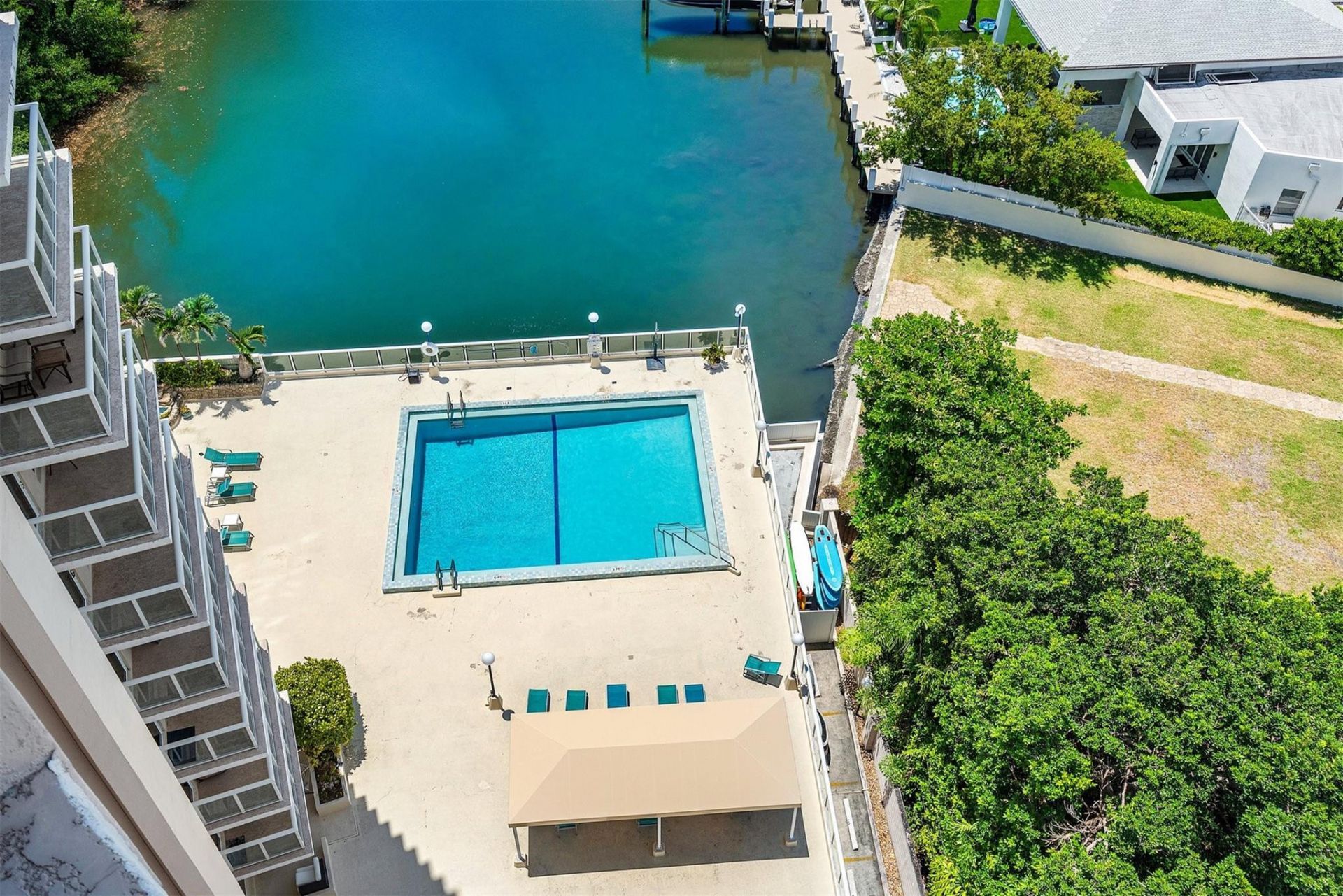 3000 Holiday Drive, Unit 1104, Fort Lauderdale, FL 33316 Photo