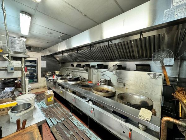 1551 Cedar Hill Cross Rd, Saanich, BC V8P 3E6