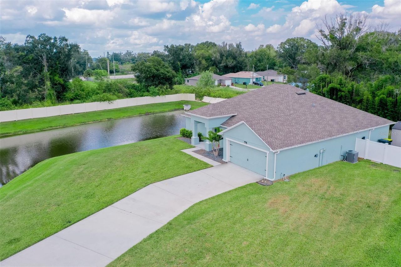 230 Cove At Eagle Lake Circle, Eagle Lake, FL 33839 Photo