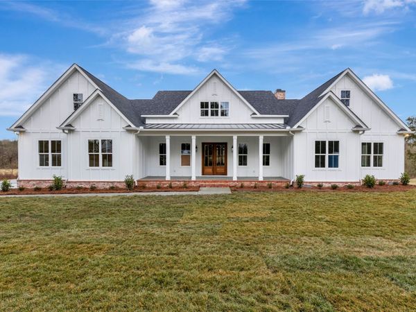 7483 Liberty Rd , Fairview, TN 37062