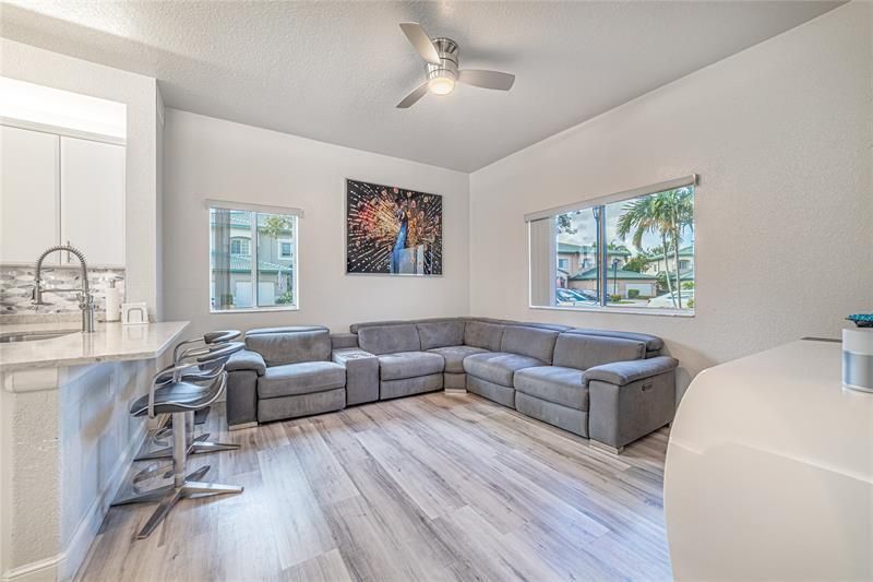 7972 Exeter Boulevard, Unit 101, Fort Lauderdale, FL 33321 Photo