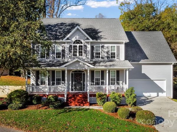 88 Apple Meadow Court, Hendersonville, NC 28739