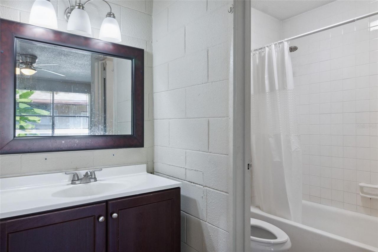 649 W Base Street, Madison, FL 32340 Photo