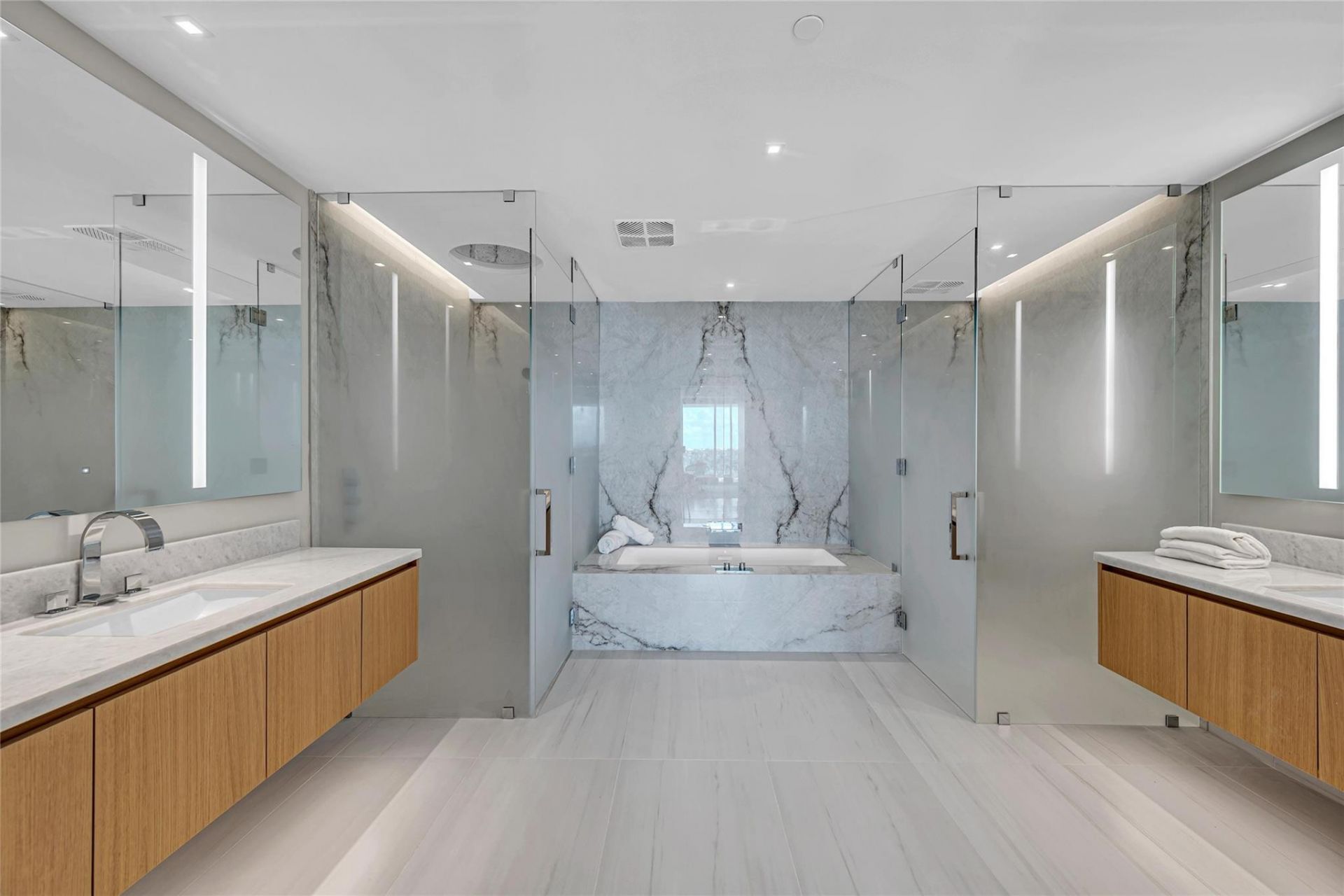 2241 SE 17th Street, Unit 601, Fort Lauderdale, FL 33316 Photo