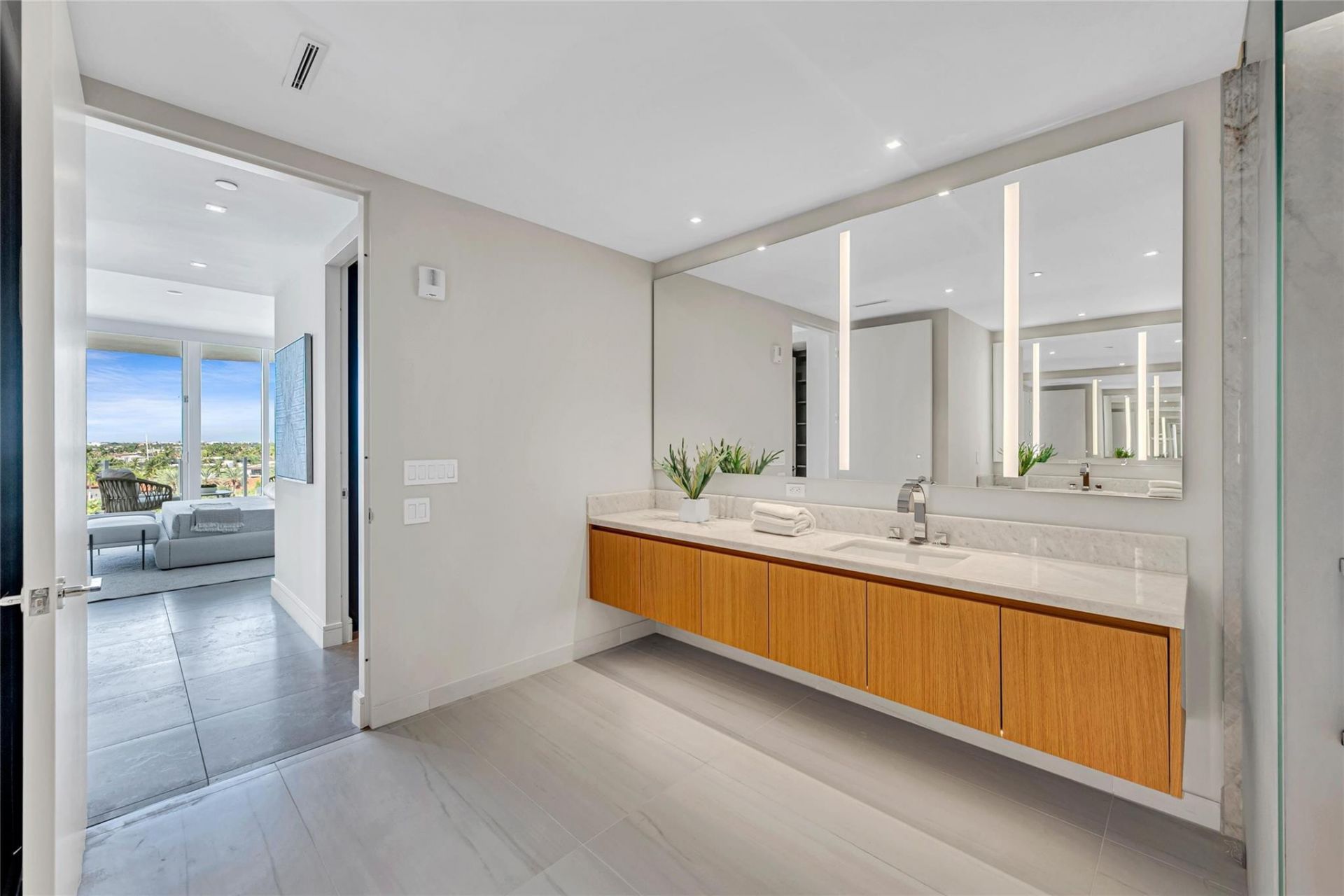 2241 SE 17th Street, Unit 601, Fort Lauderdale, FL 33316 Photo