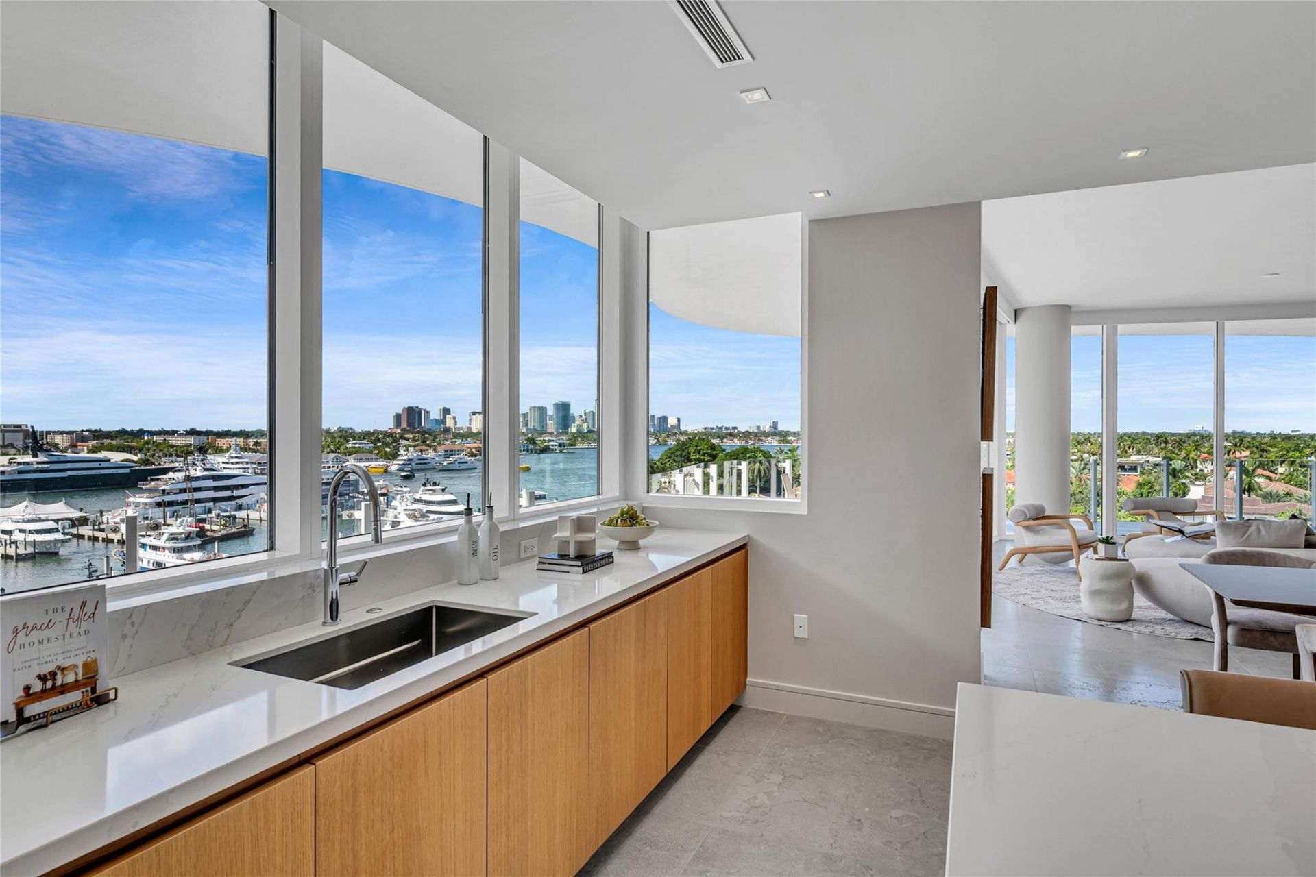 2241 SE 17th Street, Unit 601, Fort Lauderdale, FL 33316 Photo