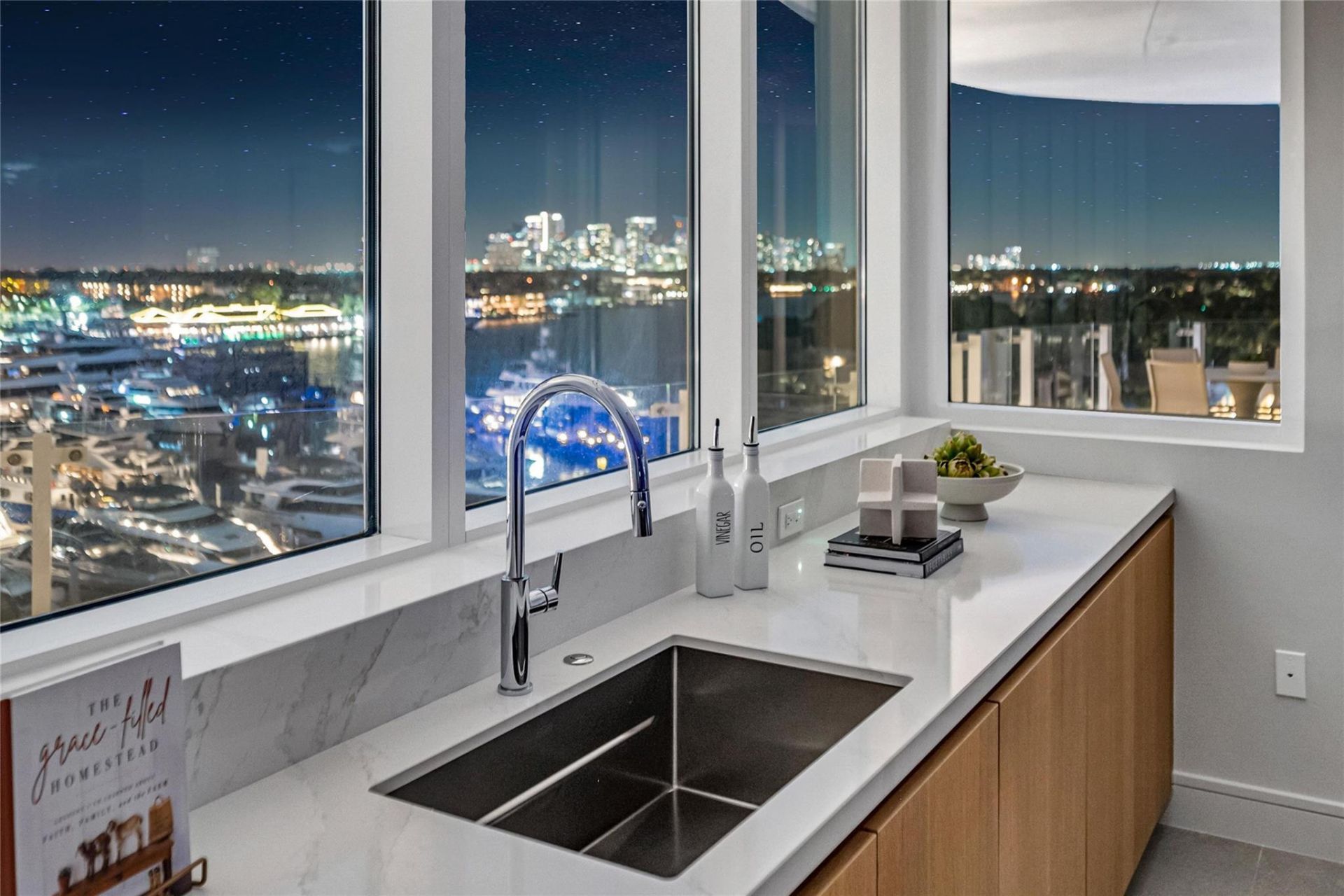 2241 SE 17th Street, Unit 601, Fort Lauderdale, FL 33316 Photo