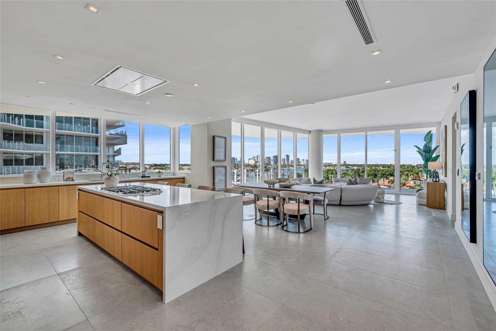 2241 SE 17th Street, Unit 601, Fort Lauderdale, FL 33316 Photo