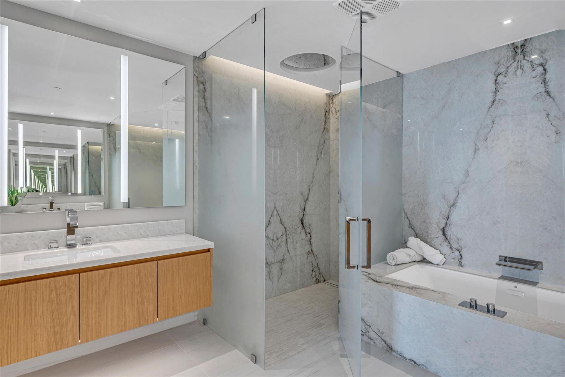 2241 SE 17th Street, Unit 601, Fort Lauderdale, FL 33316 Photo