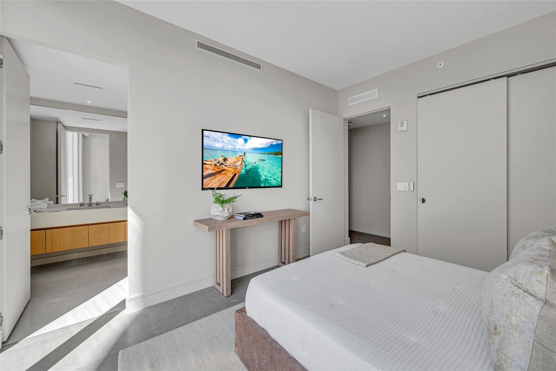 2241 SE 17th Street, Unit 601, Fort Lauderdale, FL 33316 Photo