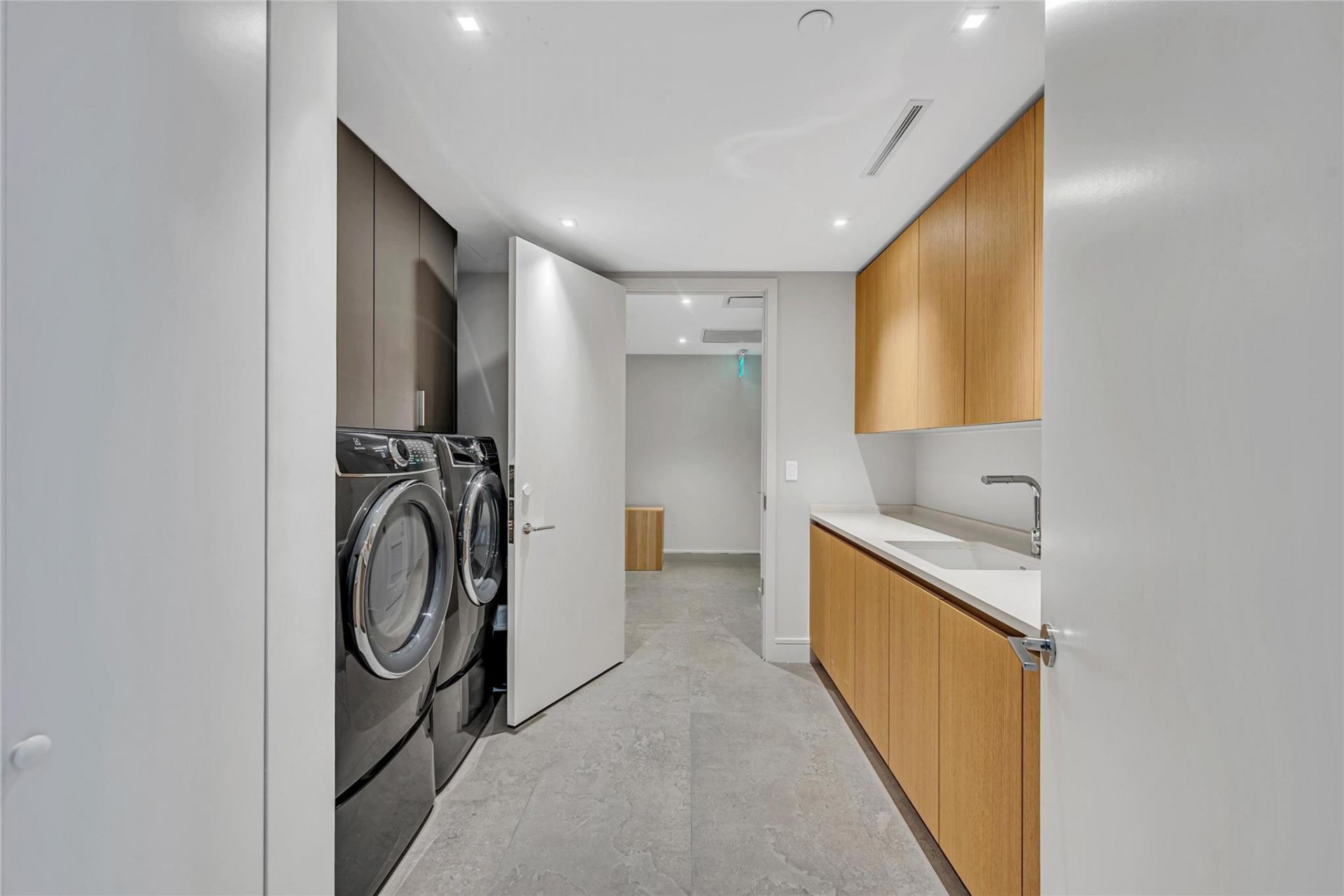 2241 SE 17th Street, Unit 601, Fort Lauderdale, FL 33316 Photo