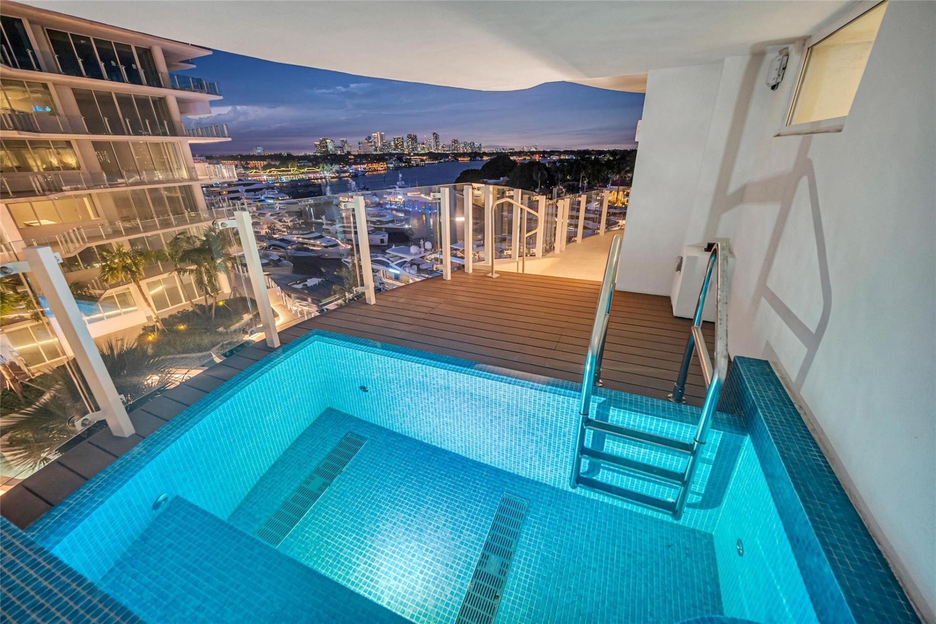 2241 SE 17th Street, Unit 601, Fort Lauderdale, FL 33316 Photo