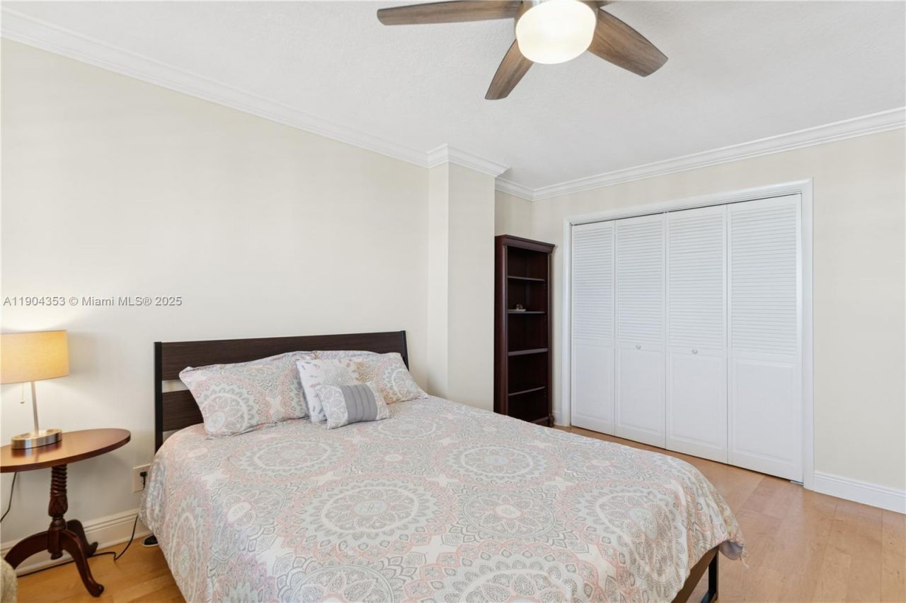 1160 Hillsboro Mile, Unit 901, Hillsboro Beach, FL 33062 Photo