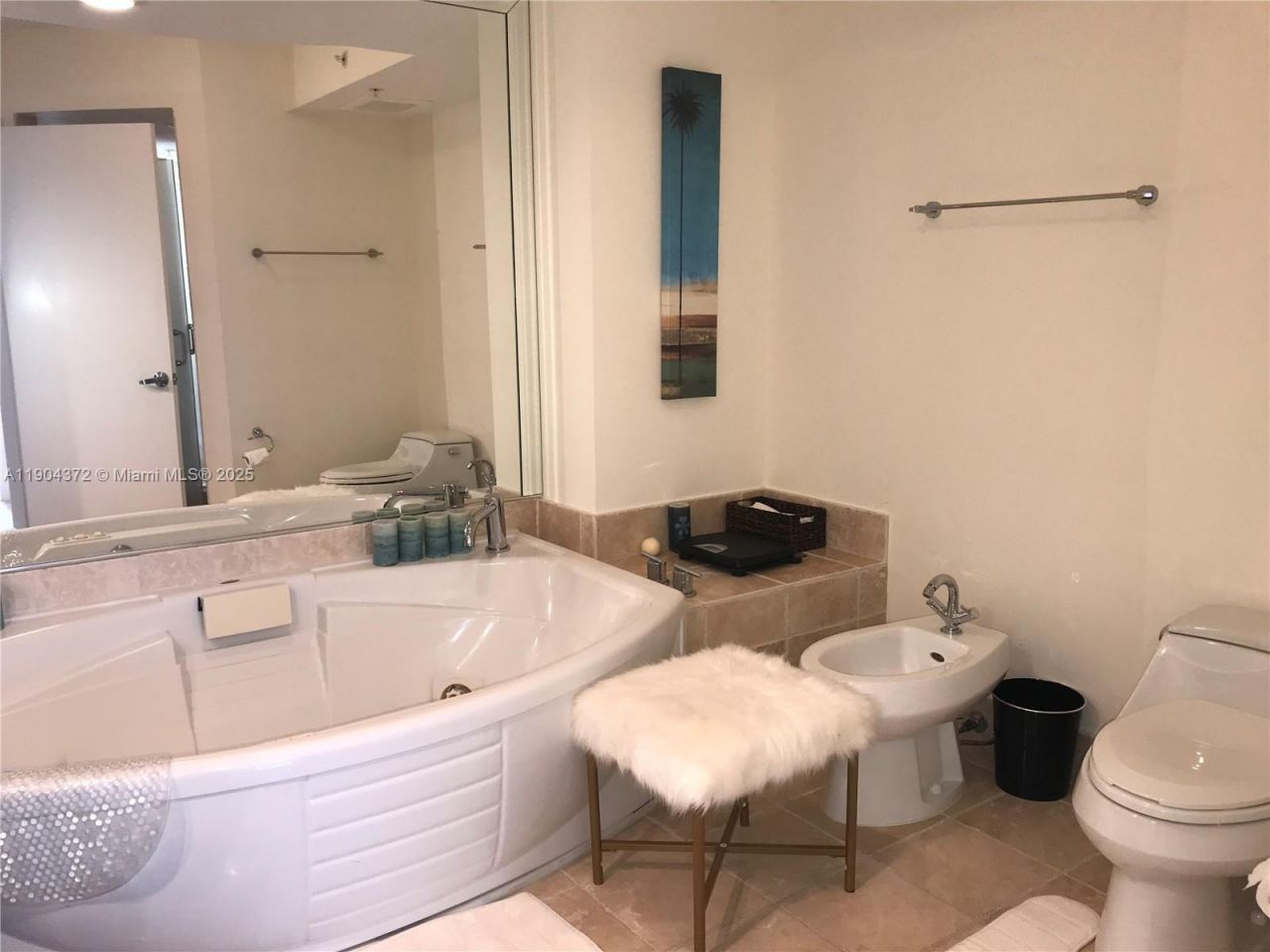 18201 Collins Ave, Unit 5104, Sunny Isles Beach, FL 33160 Photo