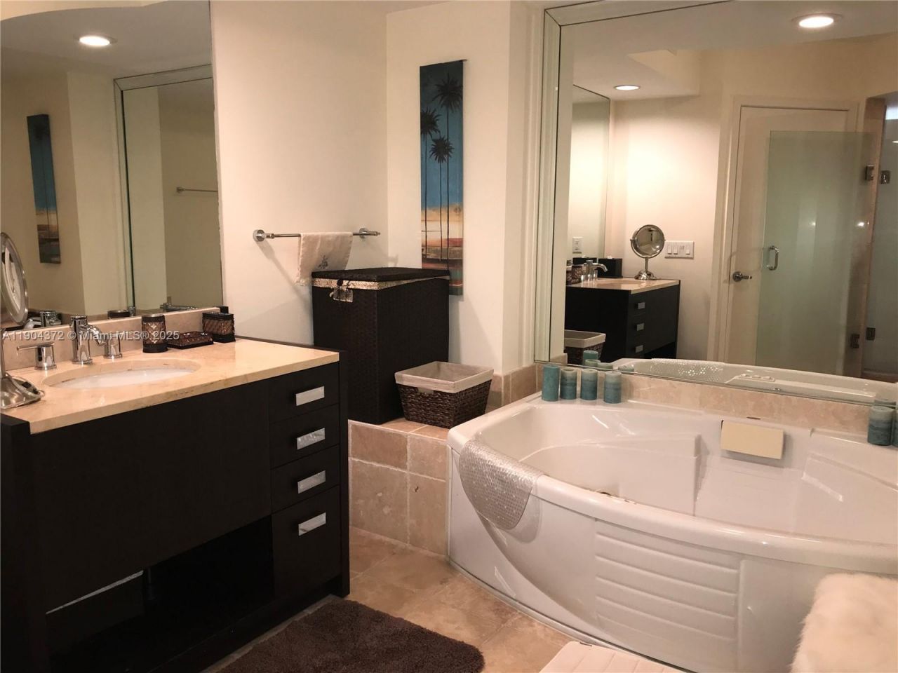 18201 Collins Ave, Unit 5104, Sunny Isles Beach, FL 33160 Photo