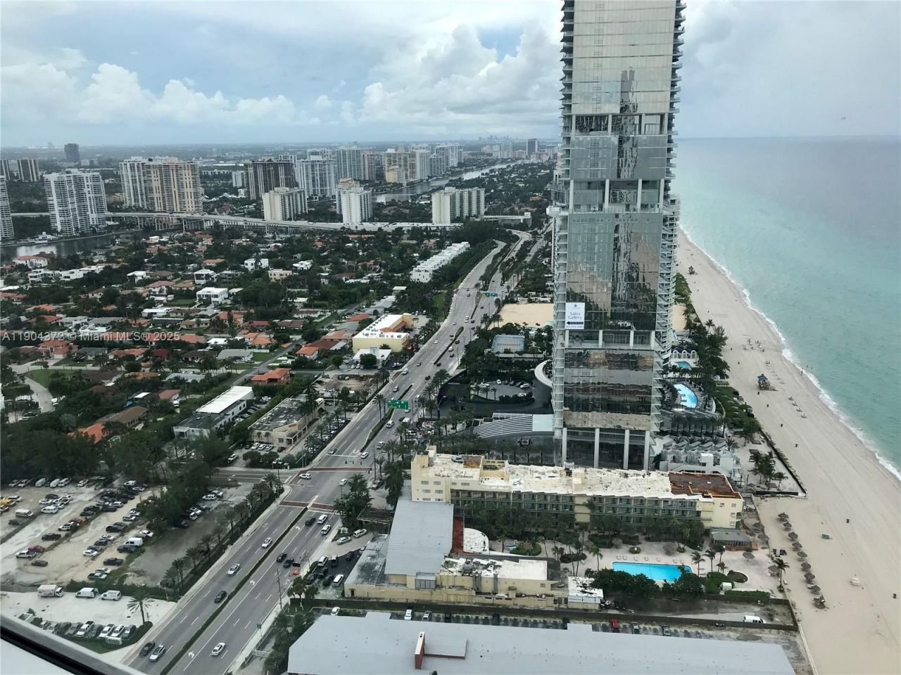 18201 Collins Ave, Unit 5104, Sunny Isles Beach, FL 33160 Photo