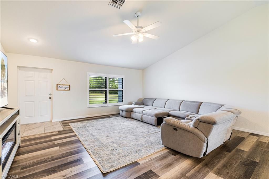 3410 NW 45th St, Cape Coral, FL 33993 Photo