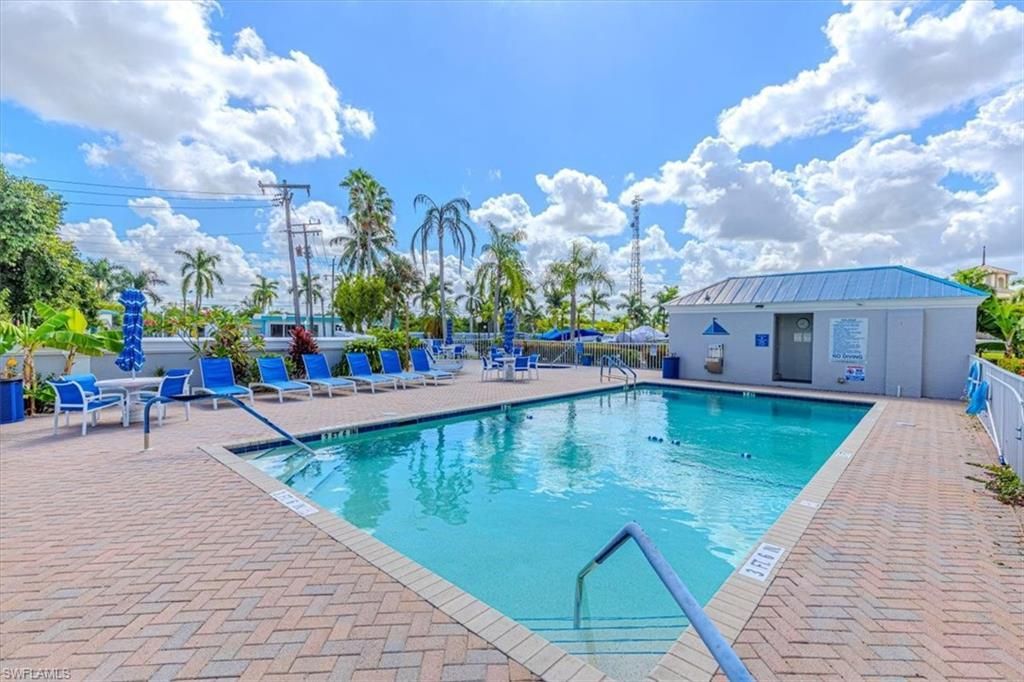 2885 Palm Beach Blvd, Unit 307, Fort Myers, FL 33916 Photo