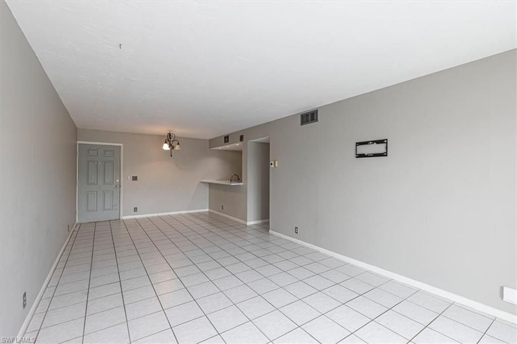 2885 Palm Beach Blvd, Unit 307, Fort Myers, FL 33916 Photo