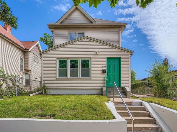 610 Fairview Ave Avenue N, Saint Paul, MN 55104