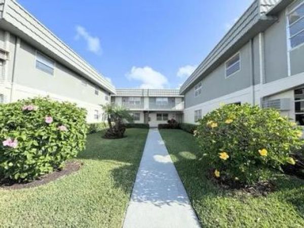 280 Flanders, Unit F, Delray Beach, FL 33484