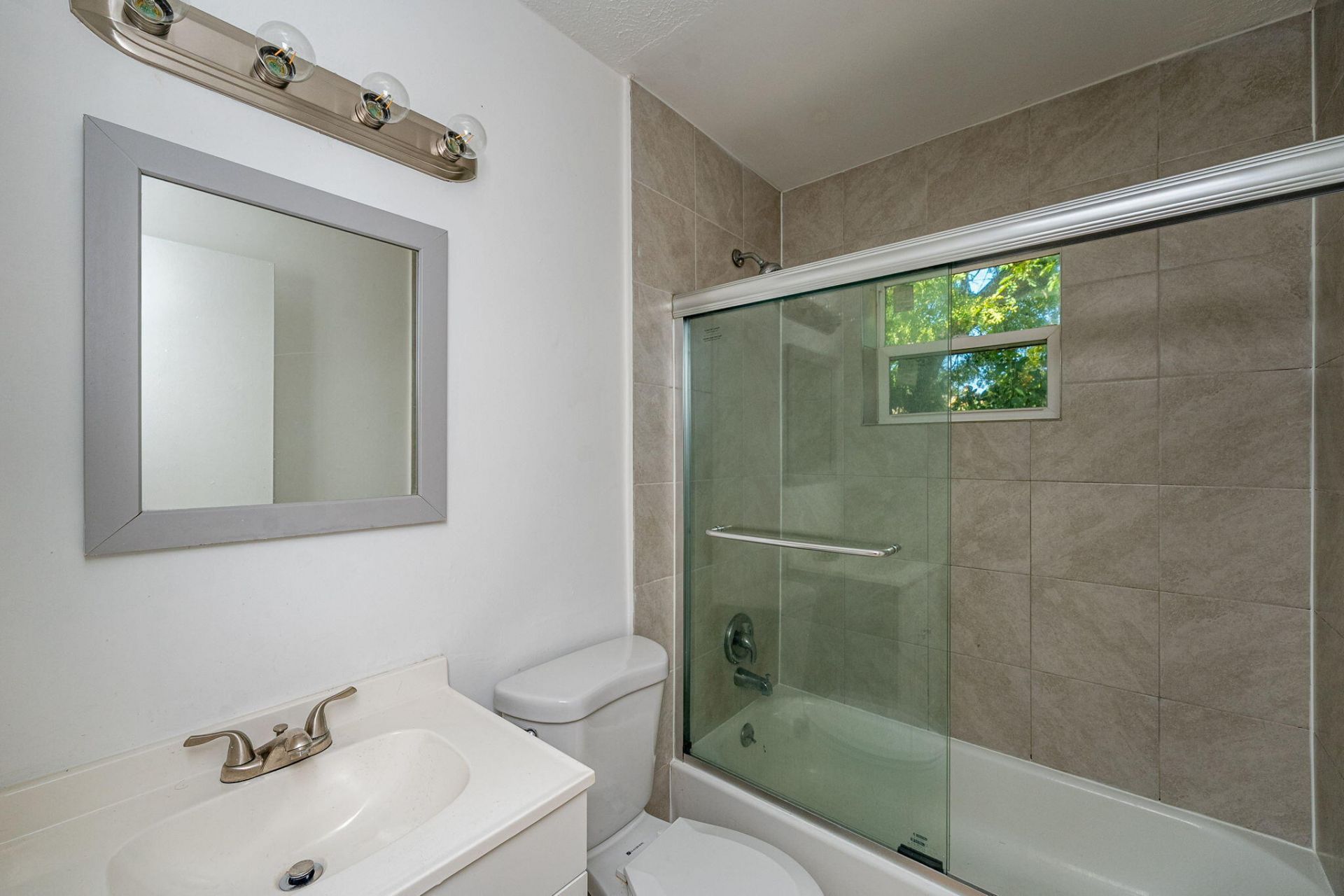 2108 Avenue E, Fort Pierce, FL 34950 Photo