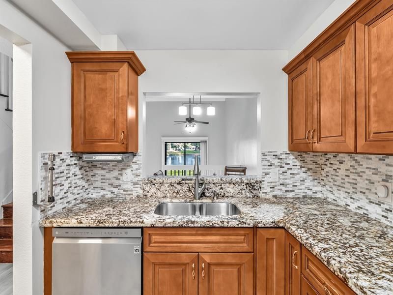 4182 S Pine Island Rd, Davie, FL 33328 Photo