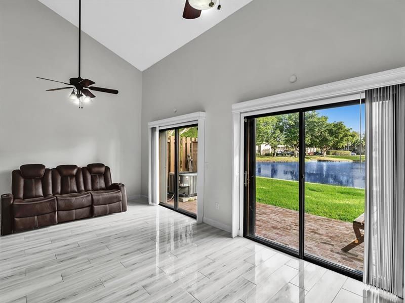 4182 S Pine Island Rd, Davie, FL 33328 Photo