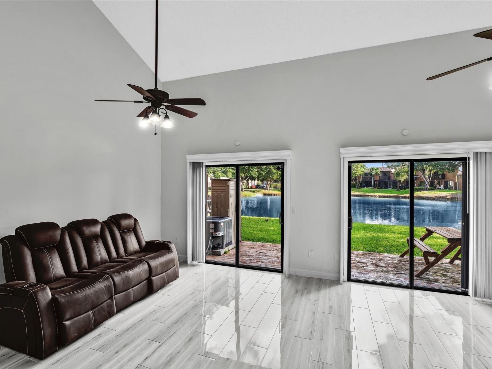 4182 S Pine Island Road, Davie, FL 33328 Photo