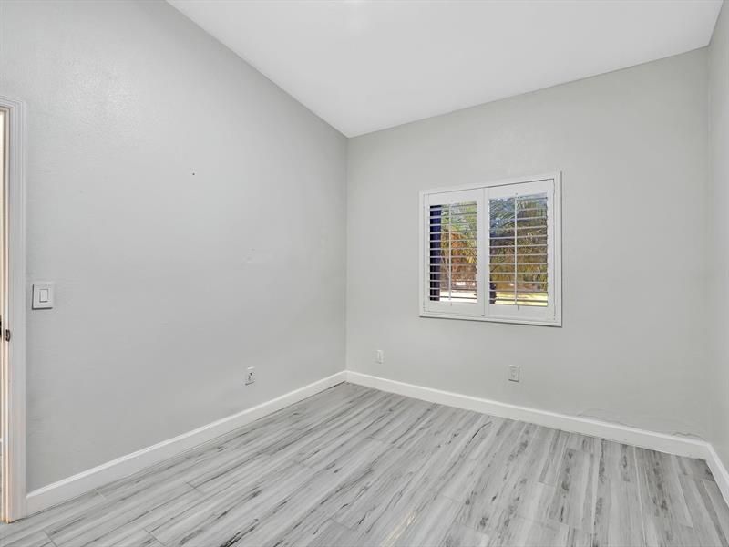 4182 S Pine Island Rd, Davie, FL 33328 Photo