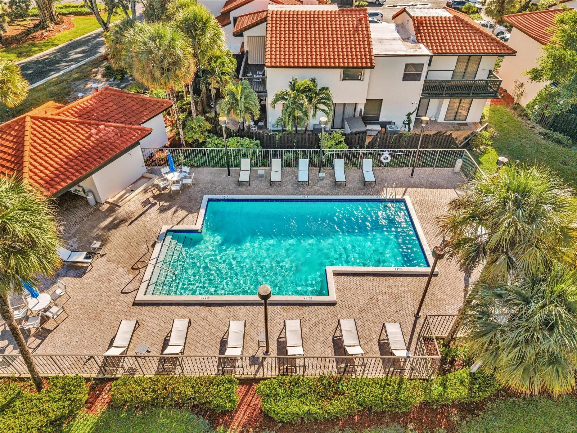 4182 S Pine Island Road, Davie, FL 33328 Photo