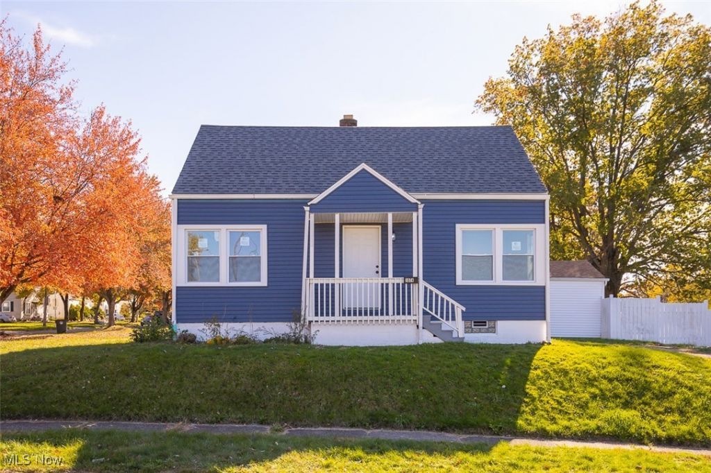 1074 Hartford Avenue, Akron, OH 44320 Main Photo